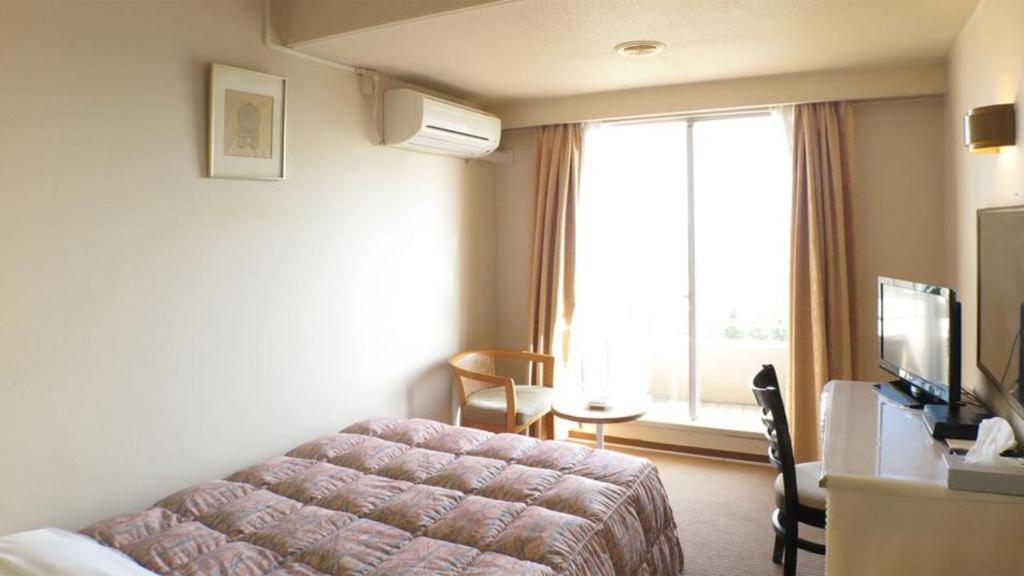 Hotel Tenchikaku Hitachi Buitenkant foto